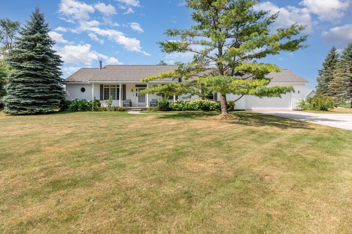 102 Phoxy Lane  Indian River MI 49749 photo
