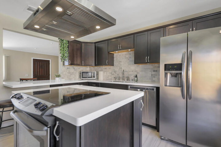 Property Photo:  52605 Avenida Alvarado  CA 92253 