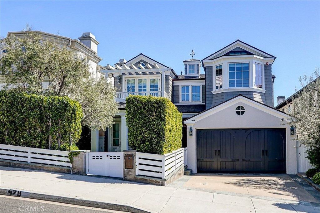 Property Photo: 528 15th Street CA 90266