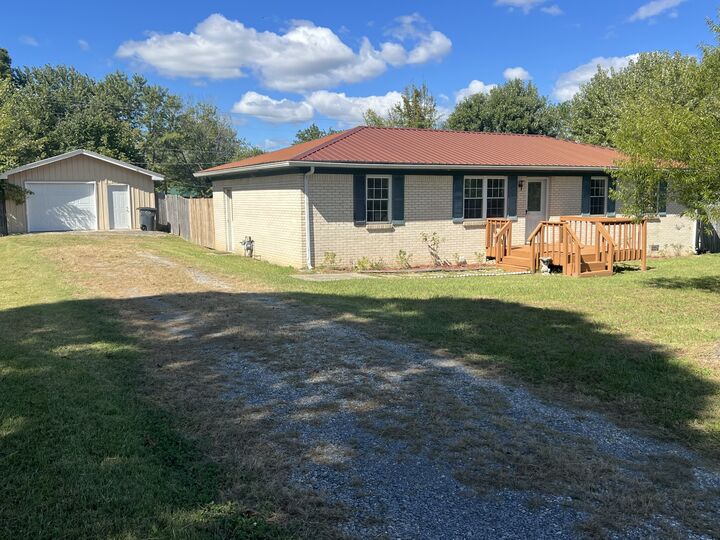Property Photo: 641 Coolidge Rd TN 37083