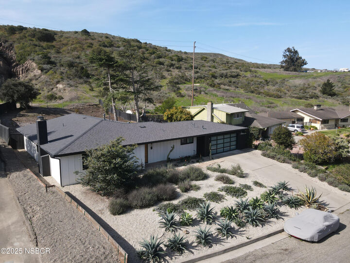 Property Photo:  6 Santa Clara Drive  CA 93436 