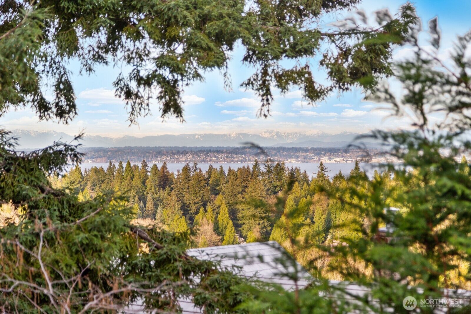 Property Photo: 1058 24th Avenue E WA 98112