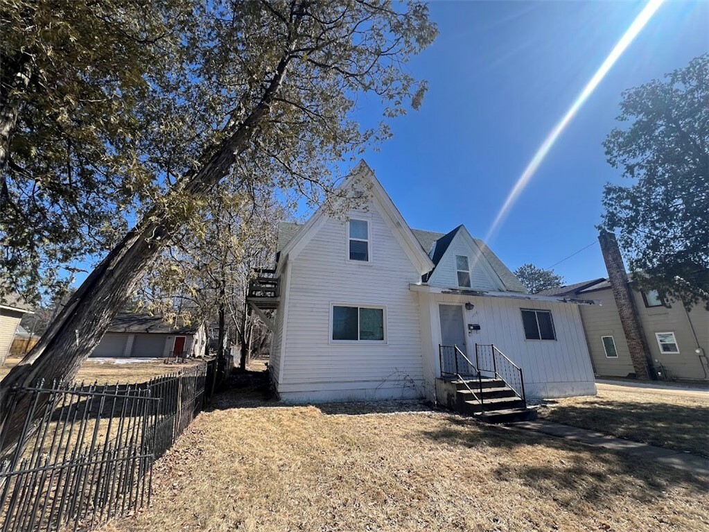 Property Photo: 1608 9th Street E House WI 54751