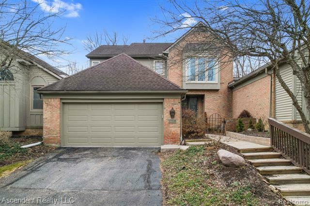 Property Photo: 37446 Legends Trail Drive 10 MI 48331