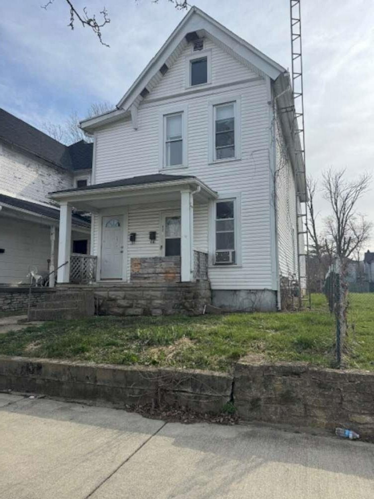 Property Photo:  421 S 12th Street  IN 47374 