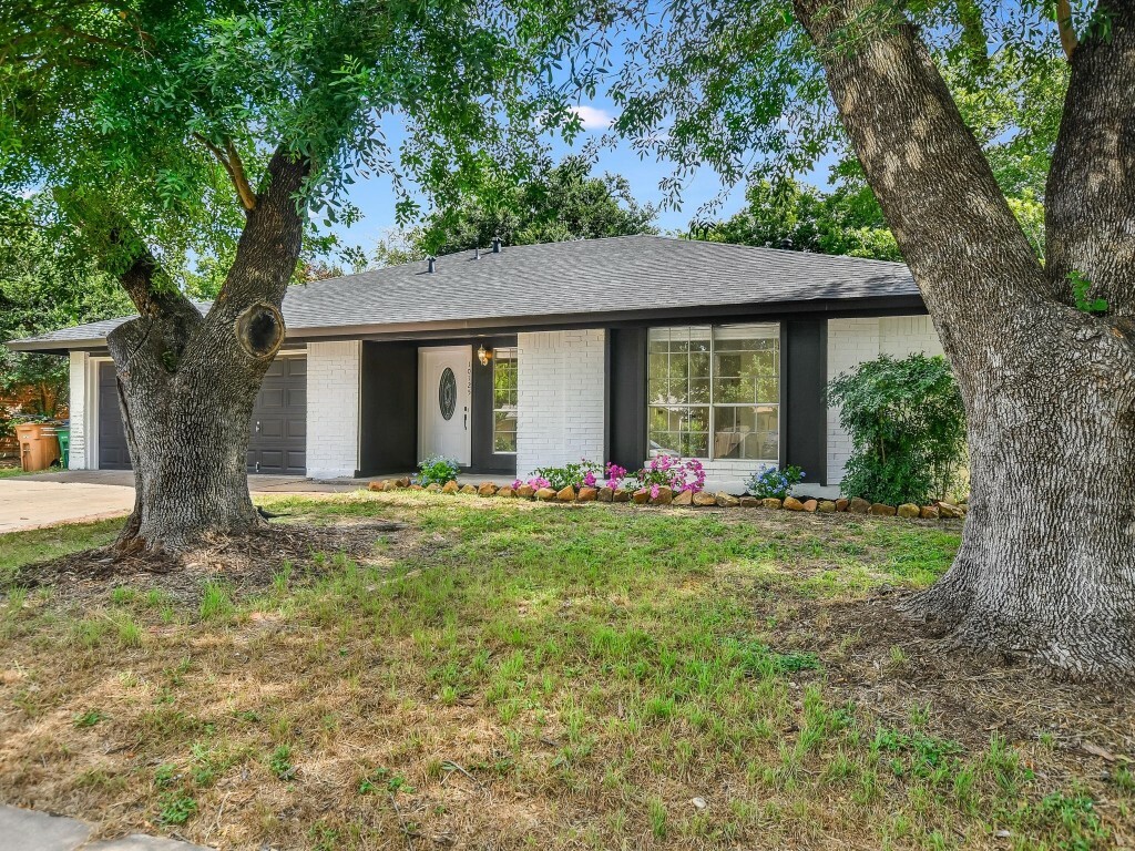 Property Photo: 10125 Aspen Street TX 78758