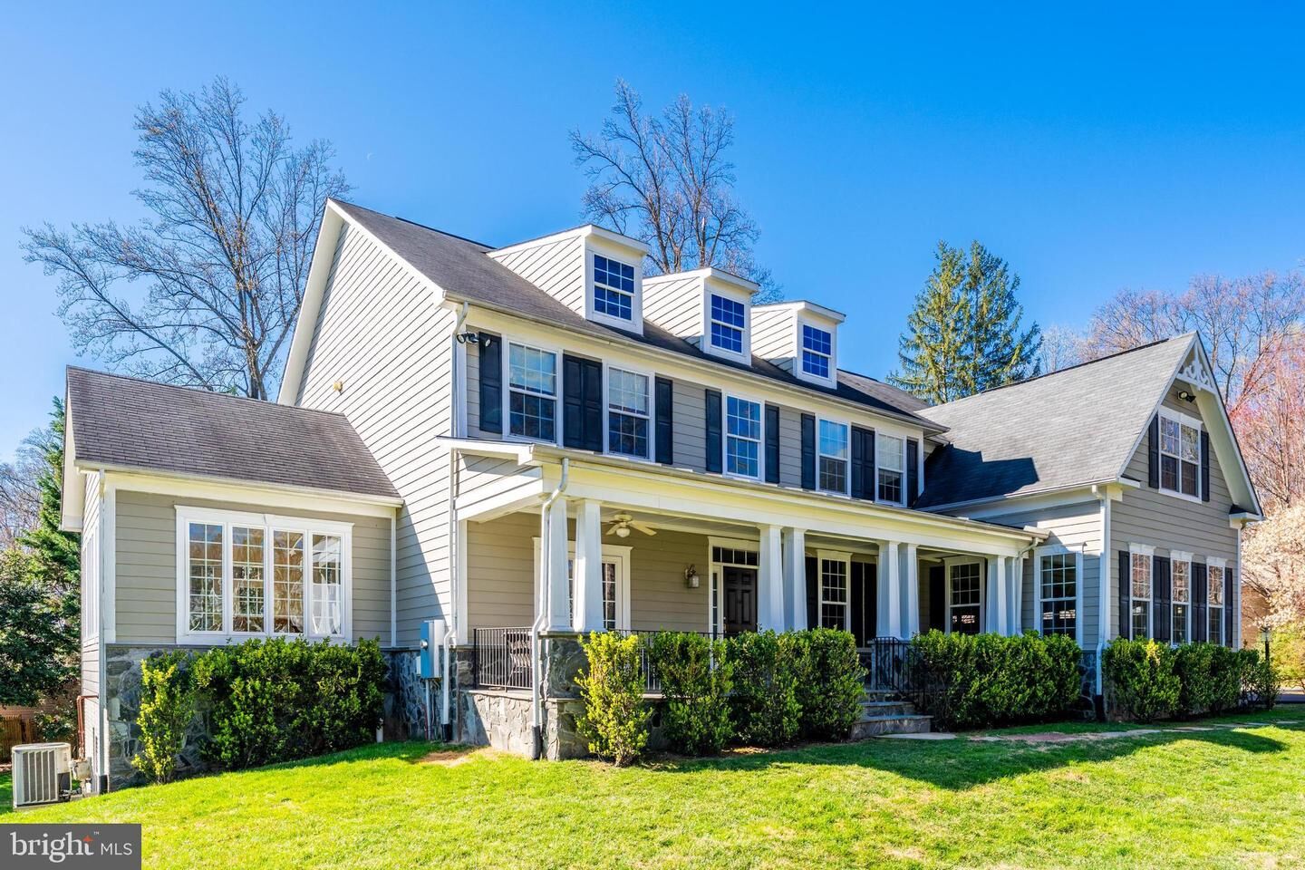 Property Photo:  6629 Beacon Lane  VA 22043 