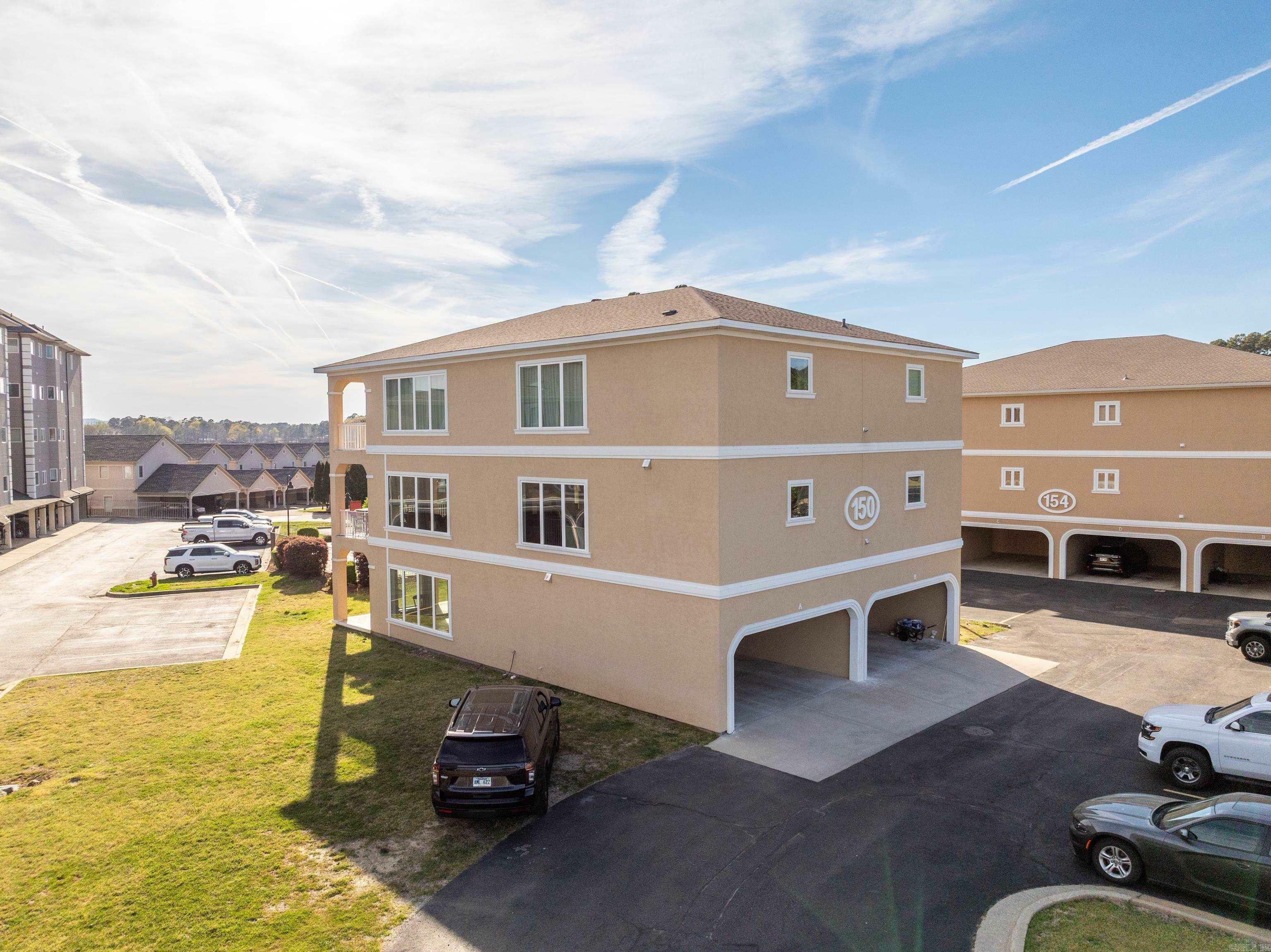 Property Photo: 150 Villa Pointe AR 71913