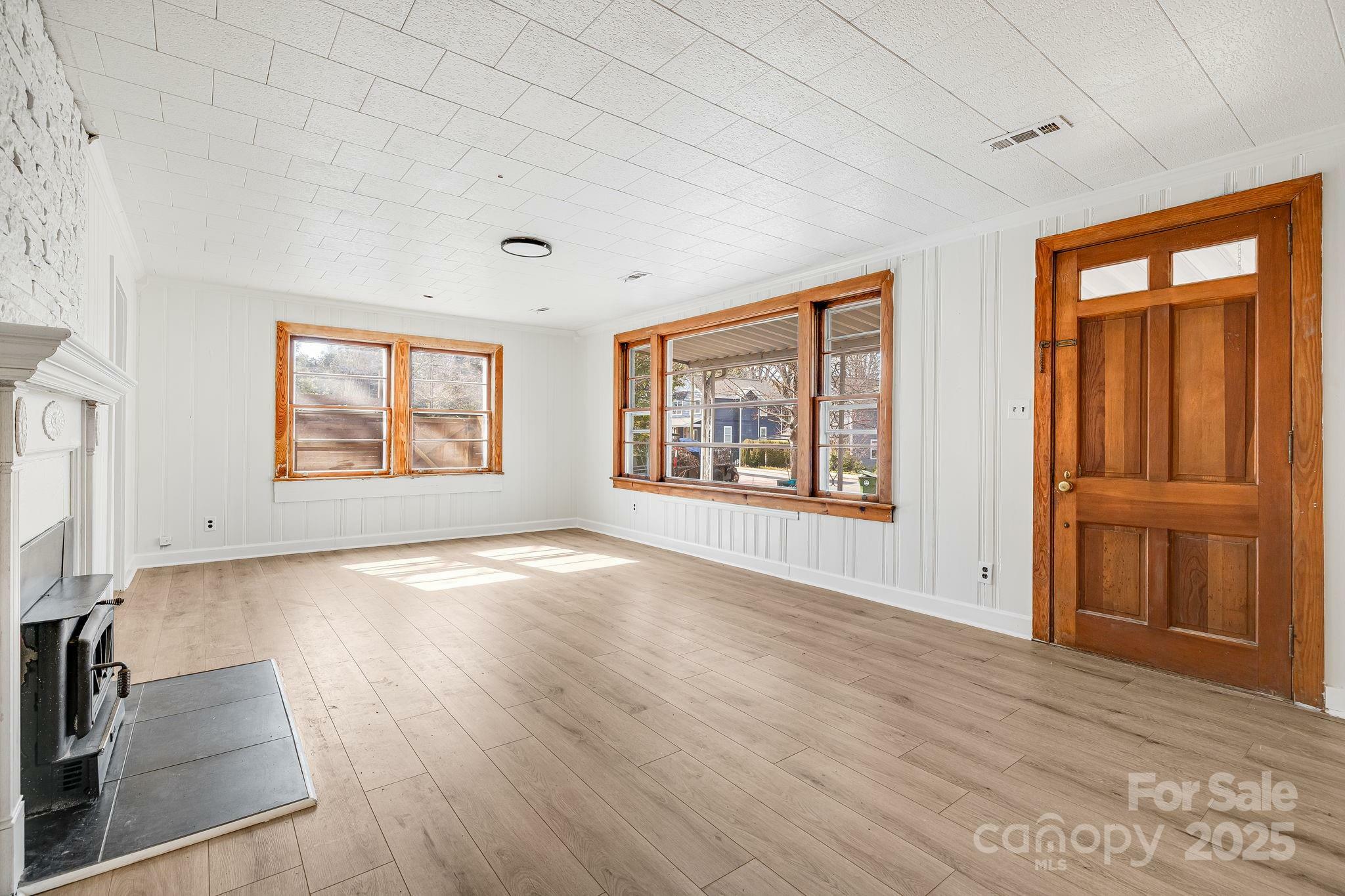 Property Photo: 74 Beverly Road NC 28805