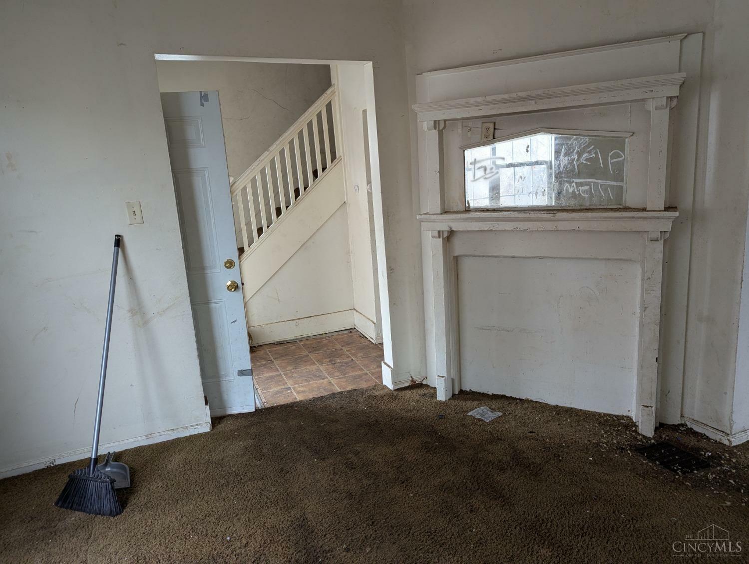 Property Photo: 1810 Clarendon Avenue OH 45042