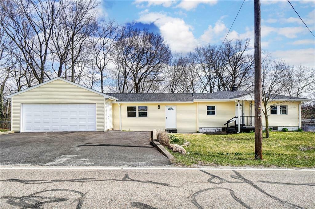 Property Photo: 4690 Tipp Elizabeth Road OH 45371