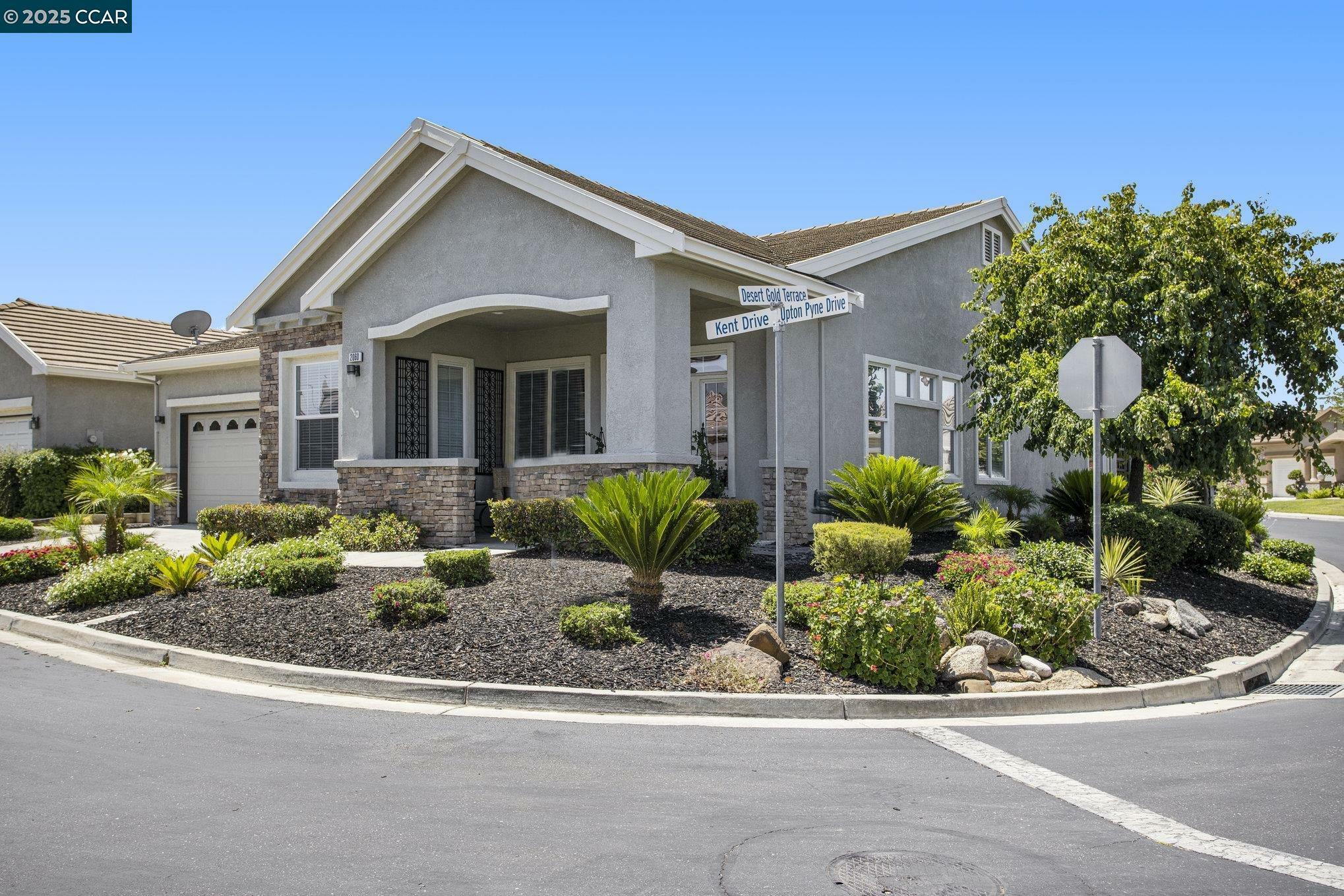Property Photo:  2060 Kent Dr  CA 94513 