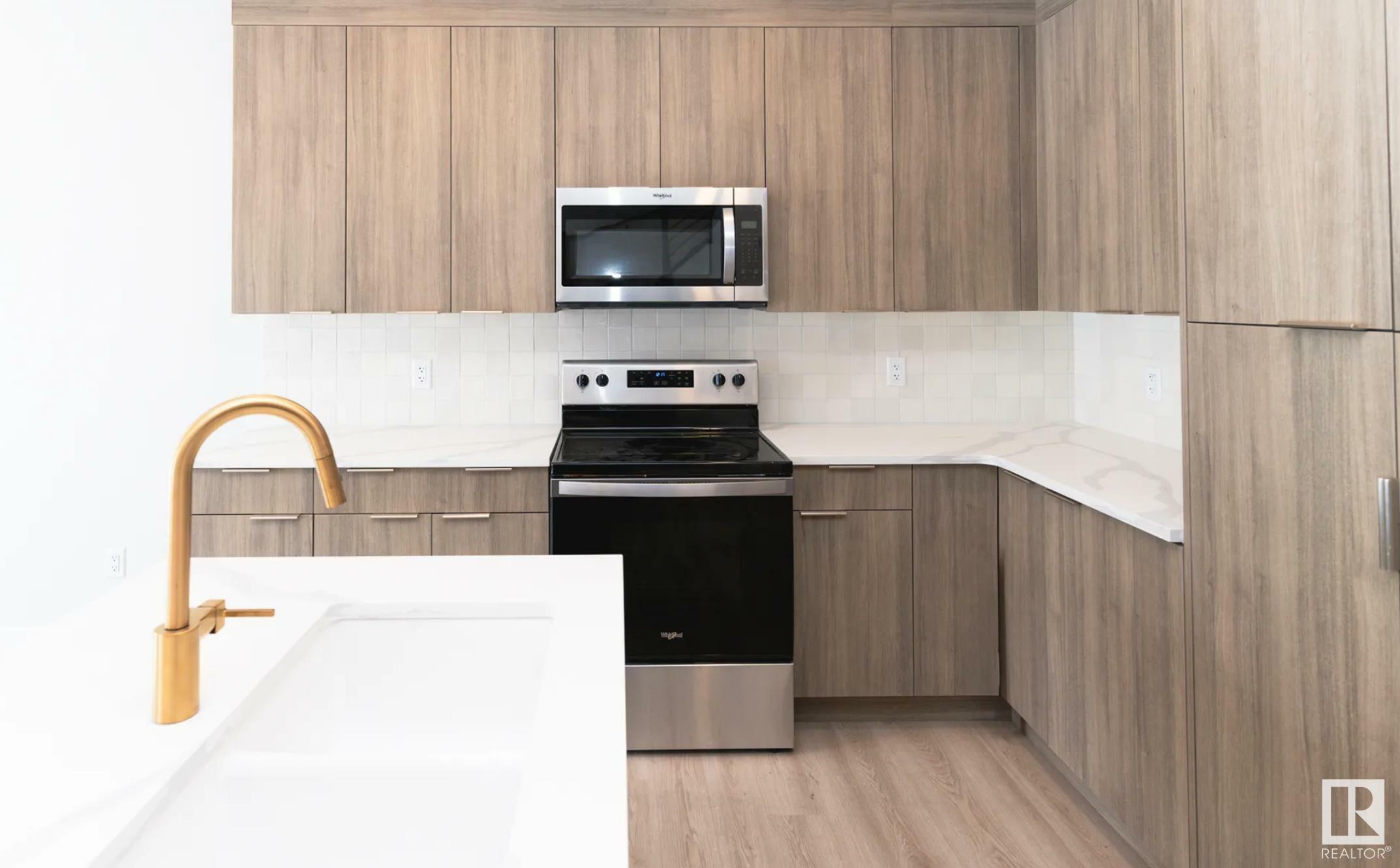 Photo de la propriété: 2321 158A Street SW AB T6W 4L1