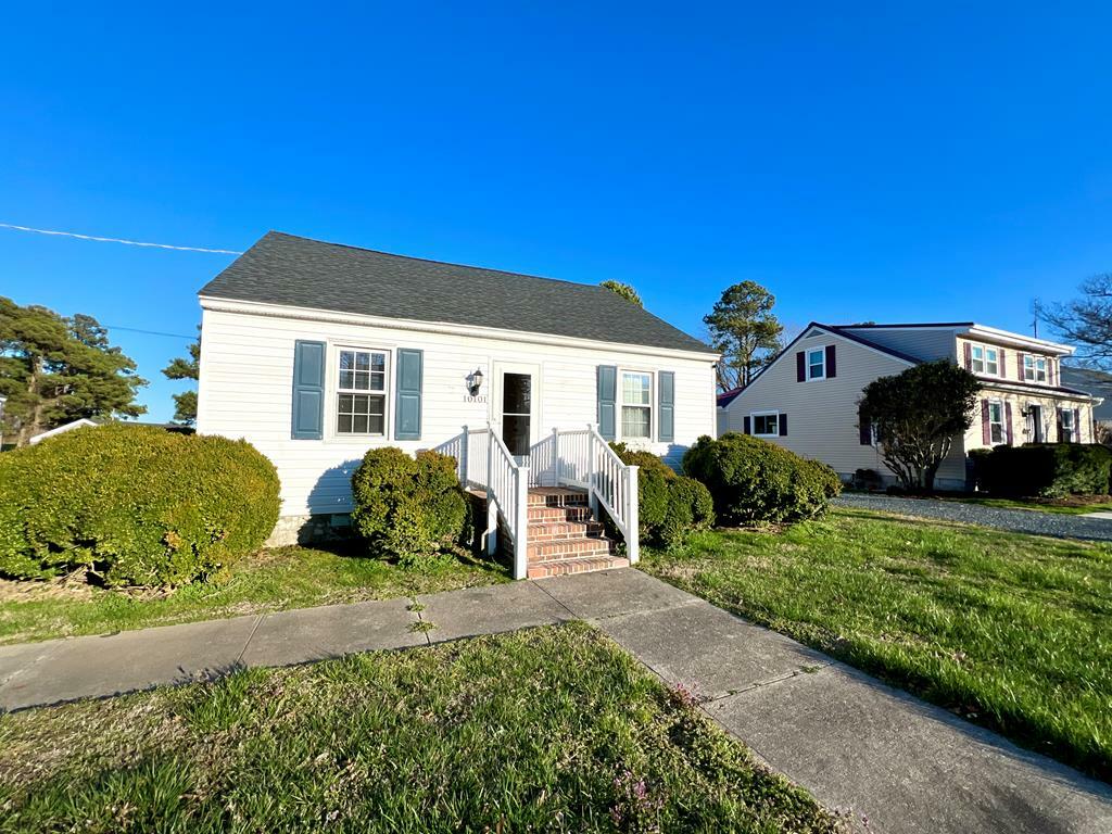 Property Photo: 10101 Atlantic Rd VA 23303