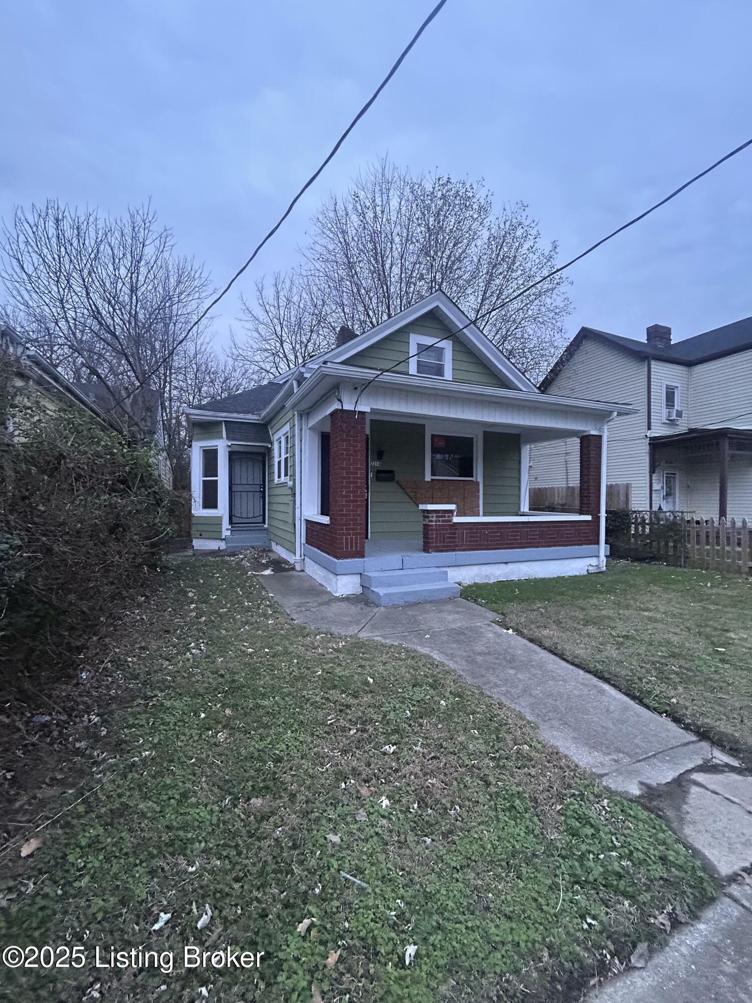 Property Photo: 2314 Bolling Ave KY 40210