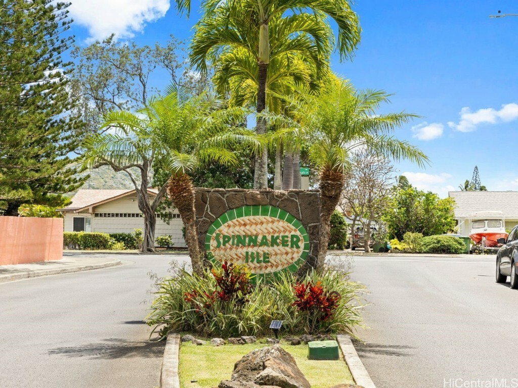 Property Photo: 780 Kumukahi Place HI 96825