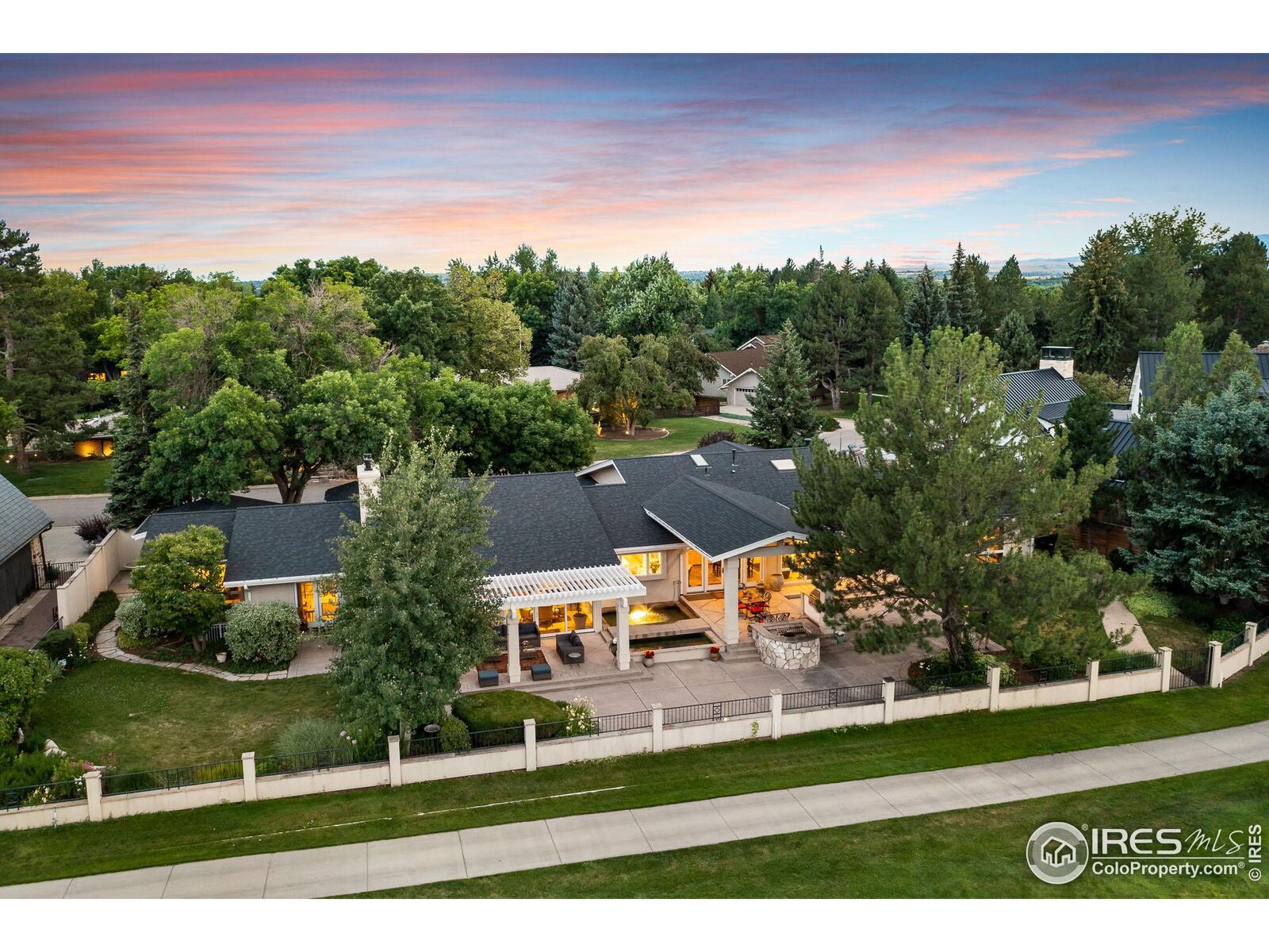 Property Photo: 7155 Rustic Trl CO 80301