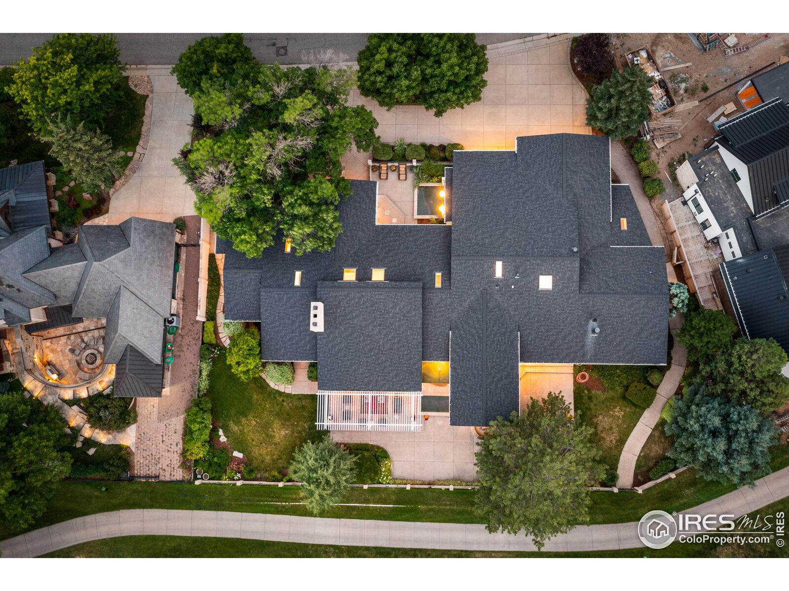 Property Photo:  7155 Rustic Trl  CO 80301 