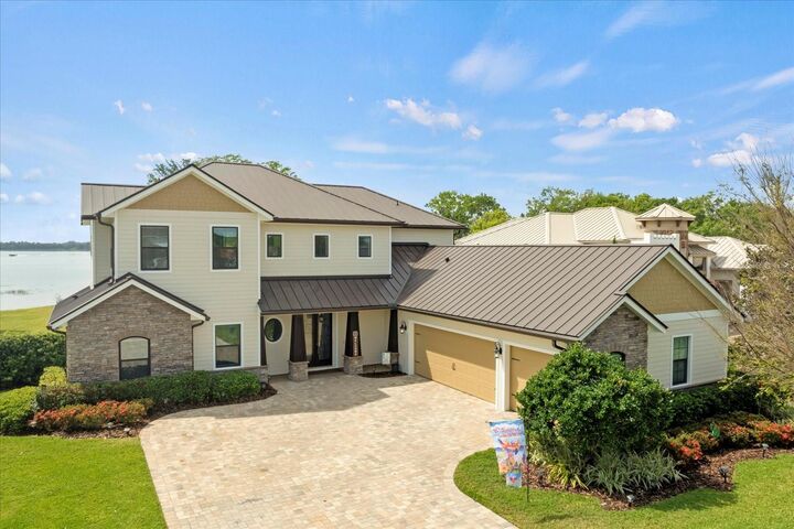 17648 Live Oak Dr  Tavares FL 32778 photo