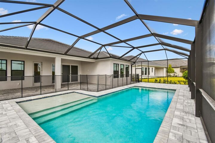 Property Photo: 18057 Foxtail Loop FL 34293