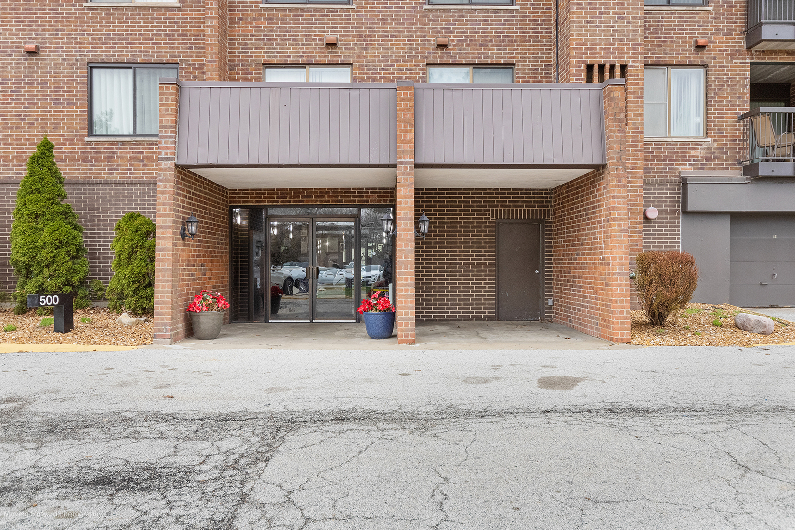 Property Photo:  500 Park Avenue 726  IL 60409 