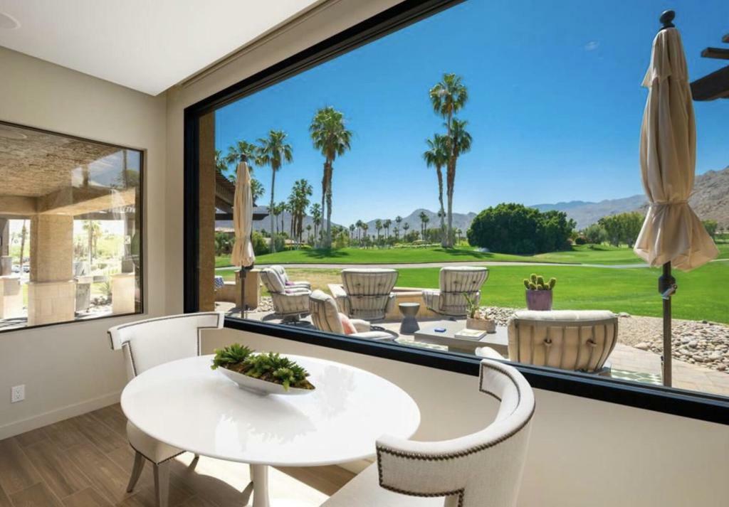 Property Photo: 73725 Jasmine Place CA 92260