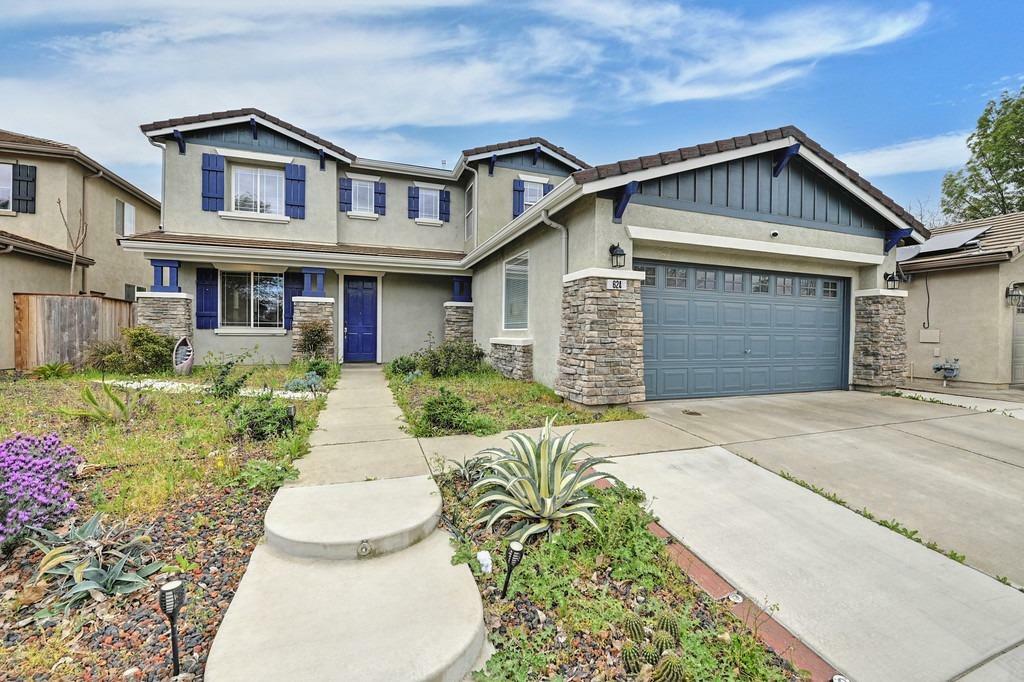 Property Photo: 624 Newbridge Lane CA 95648