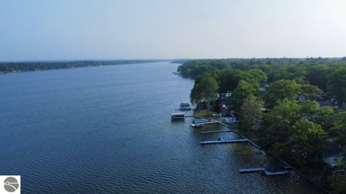 Property Photo: 4432 E Cedar Lake Drive MI 48738