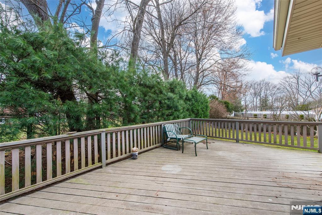 Property Photo:  362 Shea Drive  NJ 07646 