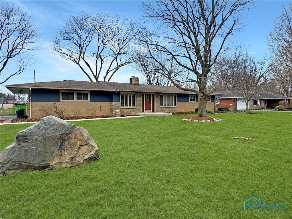 Property Photo:  2570 Courtly Road  OH 44830