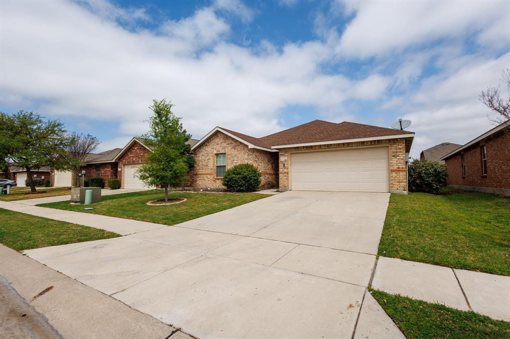 Property Photo: 12709 Seagull Way TX 75036