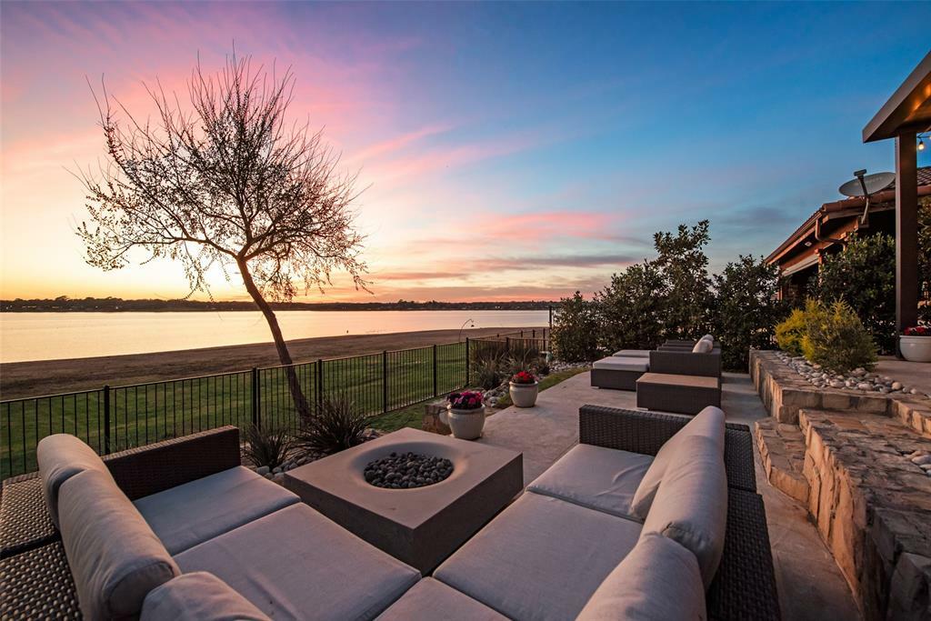 10013 Lakeside Drive  Fort Worth TX 76179 photo