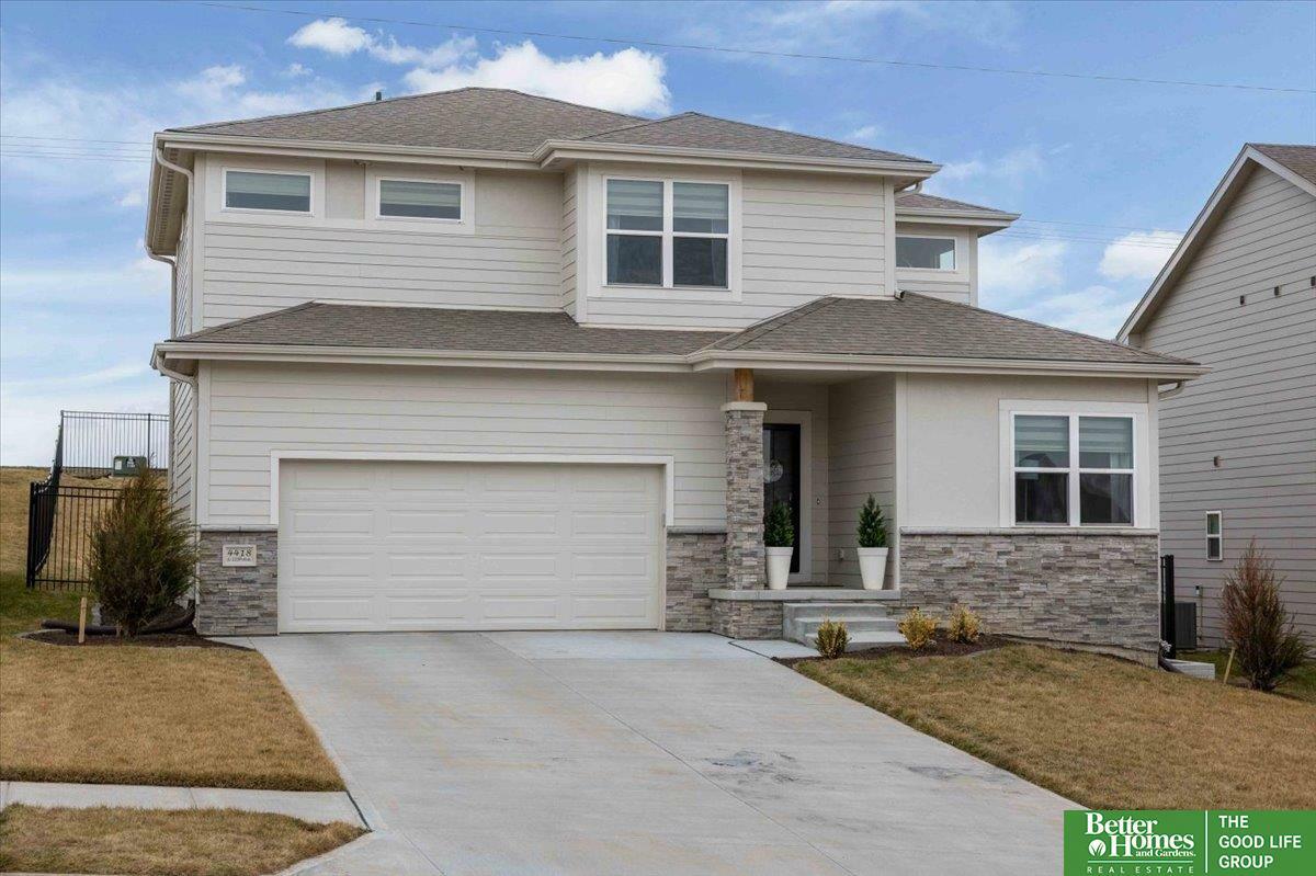 Property Photo: 4418 S 215th Avenue NE 68022