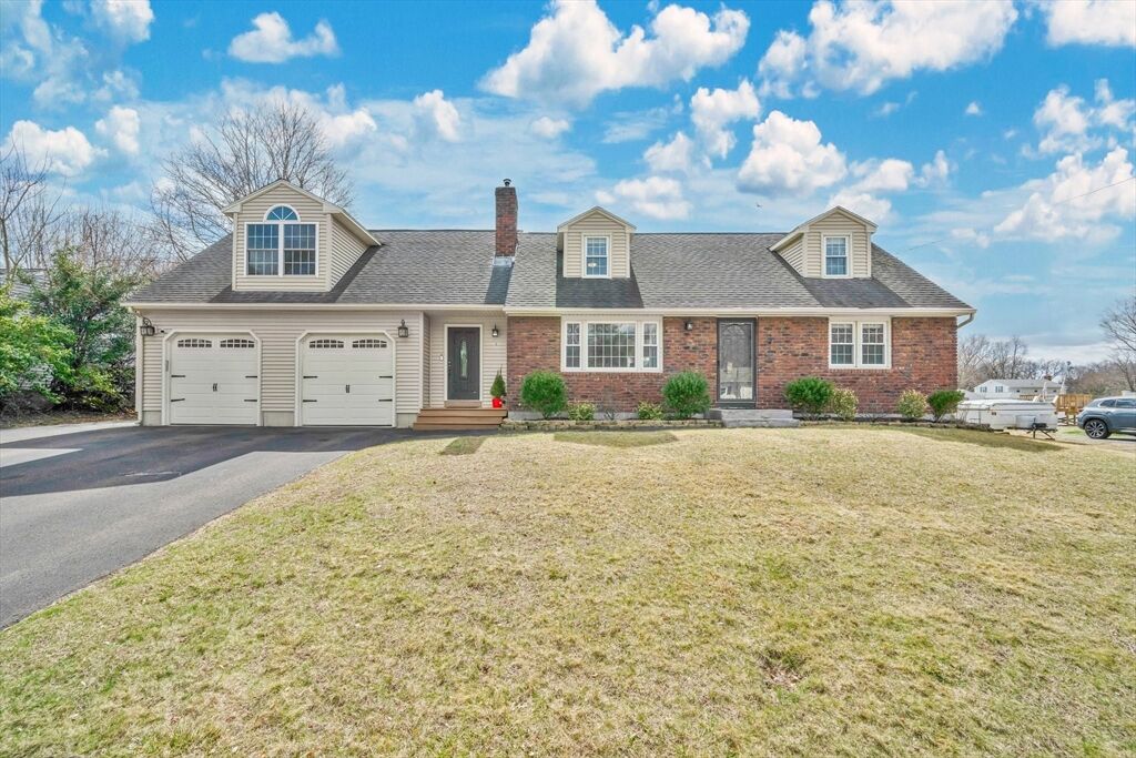 Property Photo:  5 Brook Rd.  CT 06082 