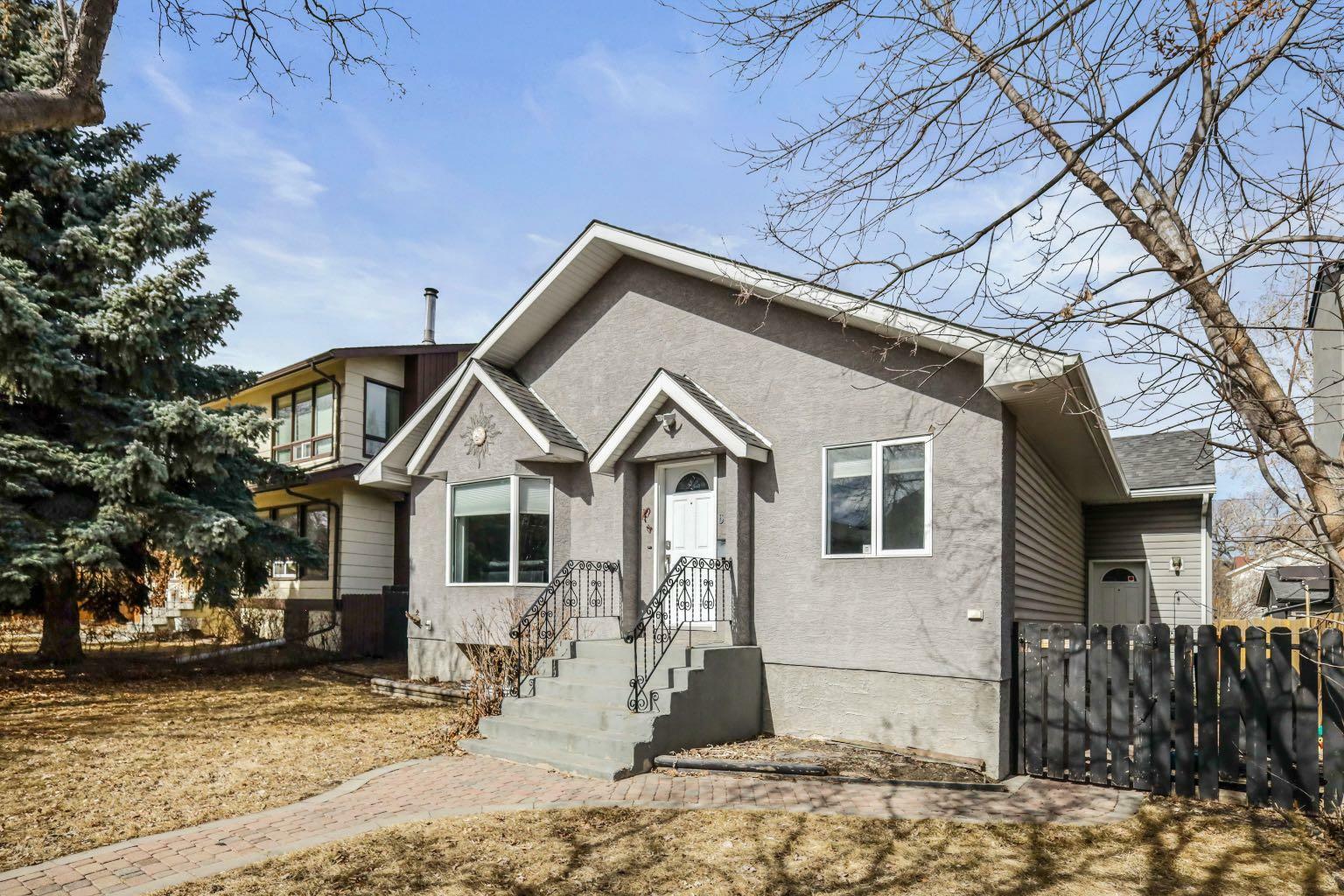 Photo de la propriété: 610 24 Avenue NW AB T2M 1X5