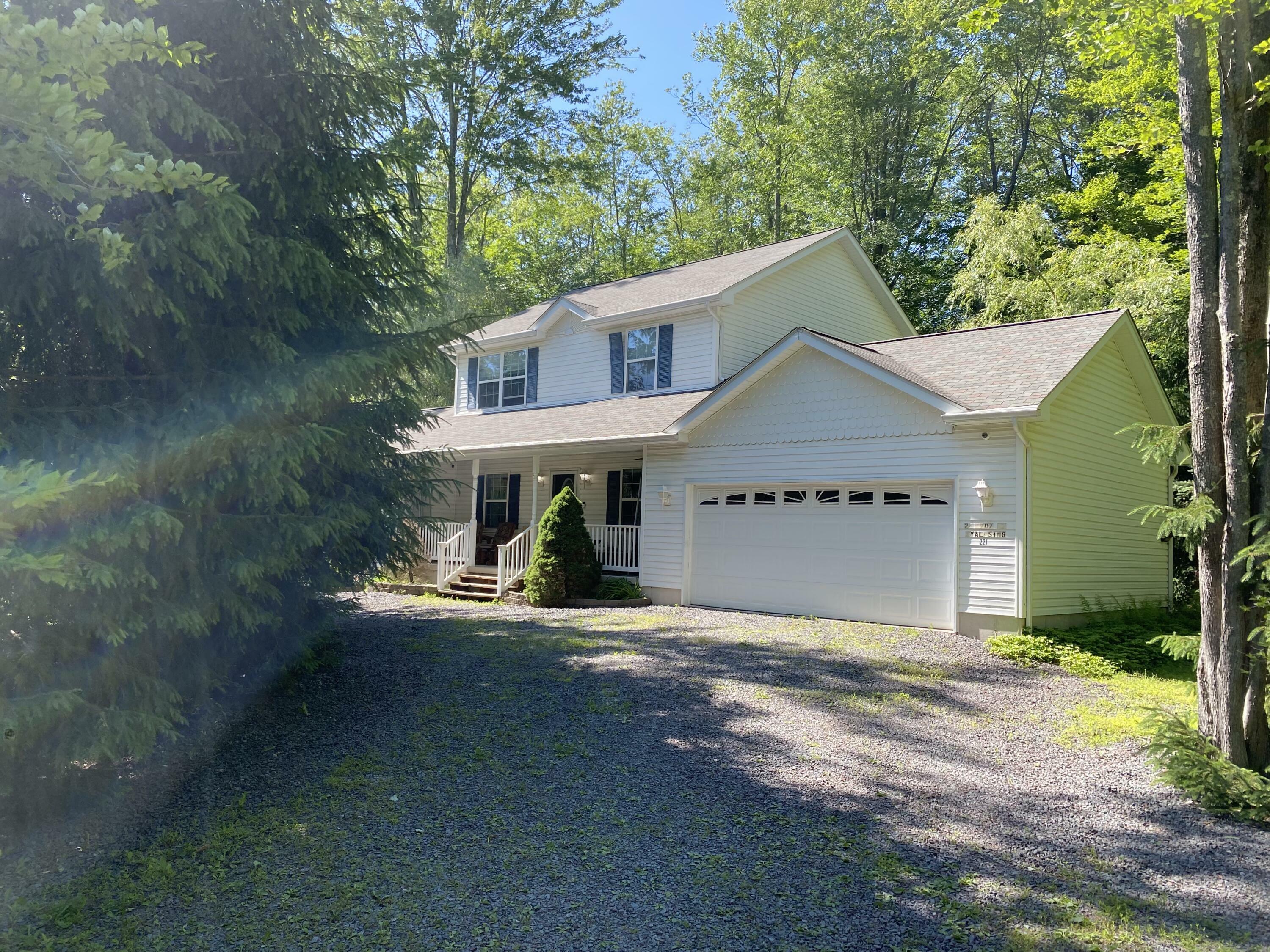 Property Photo: 221 Wyalusing Drive PA 18347
