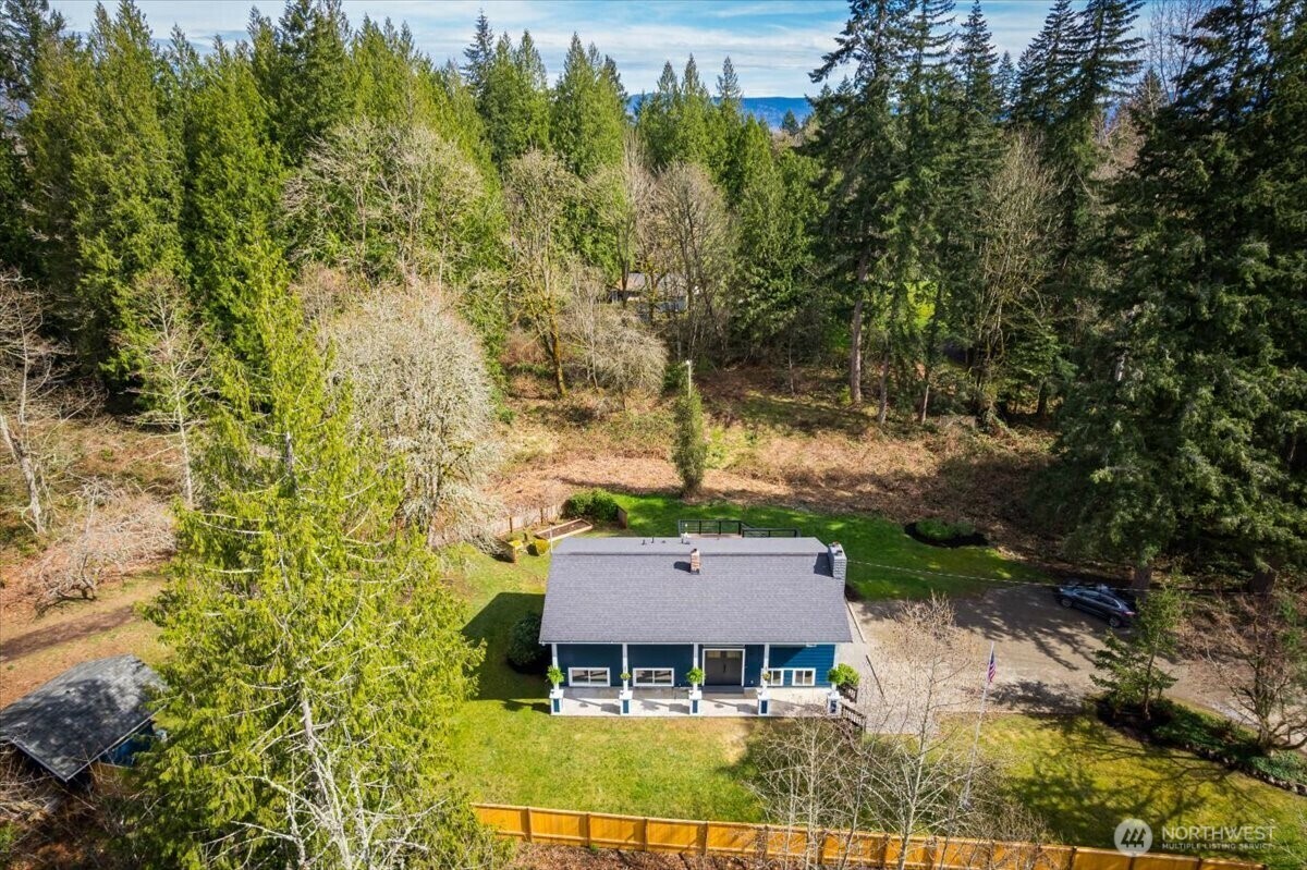 Property Photo: 21224 SE 232nd Street WA 98038