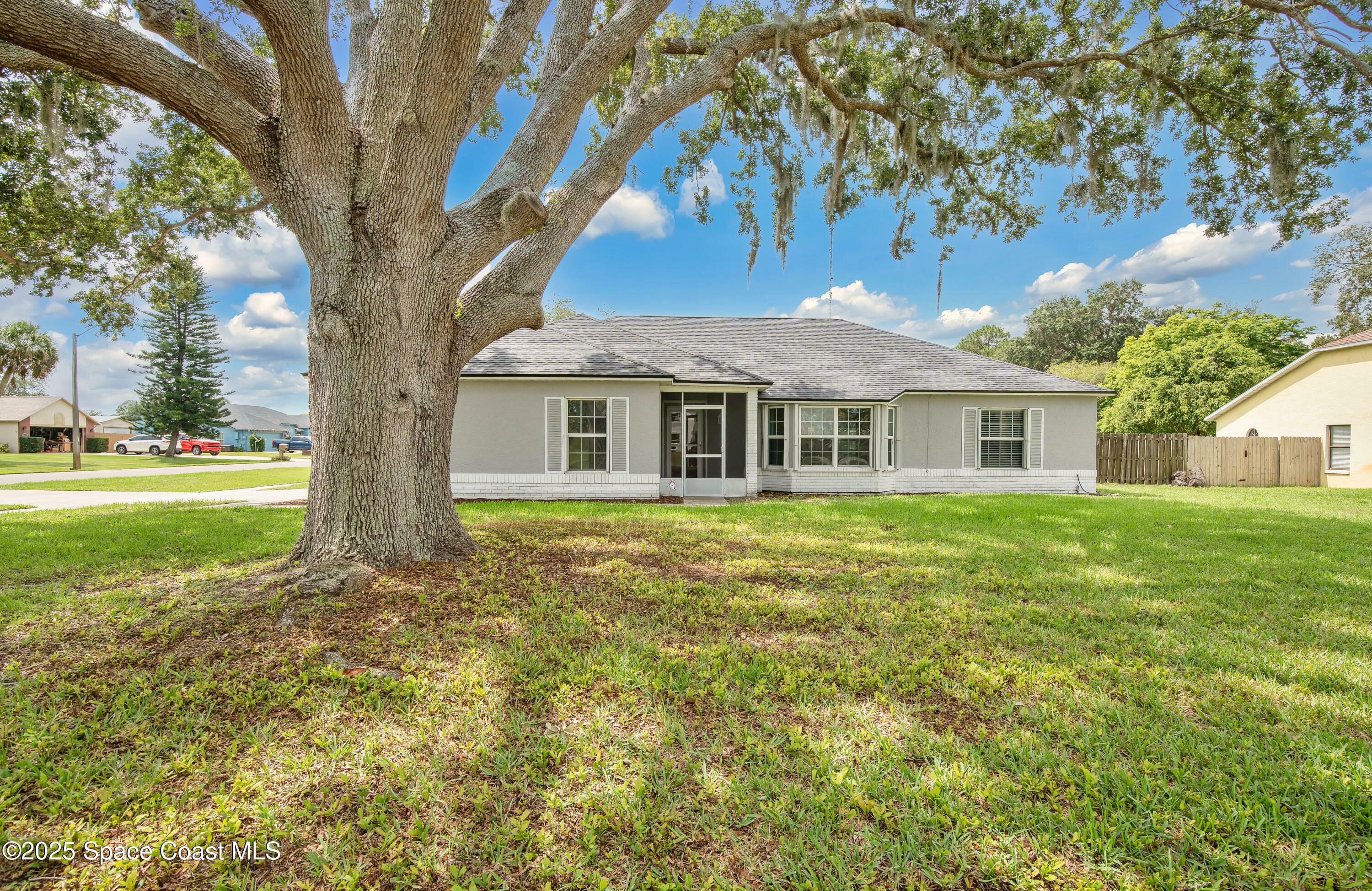 Property Photo:  2795 Saint Marks Drive  FL 32780 