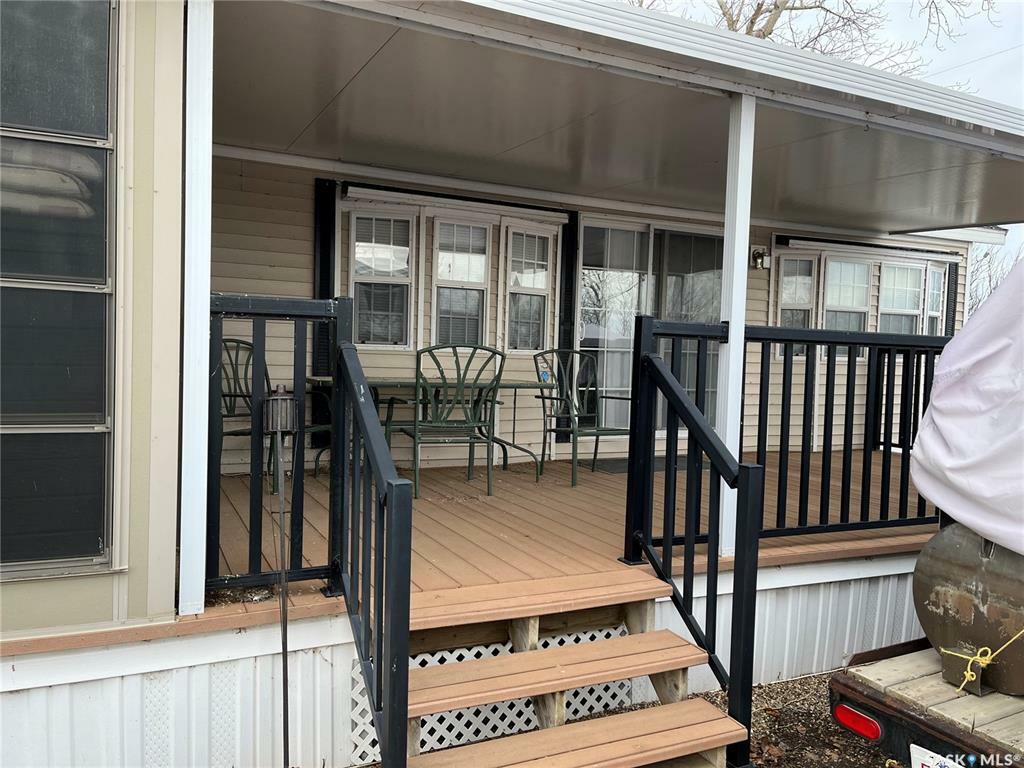 Property Photo: 2 Bonneau Avenue SK S0H 1X0