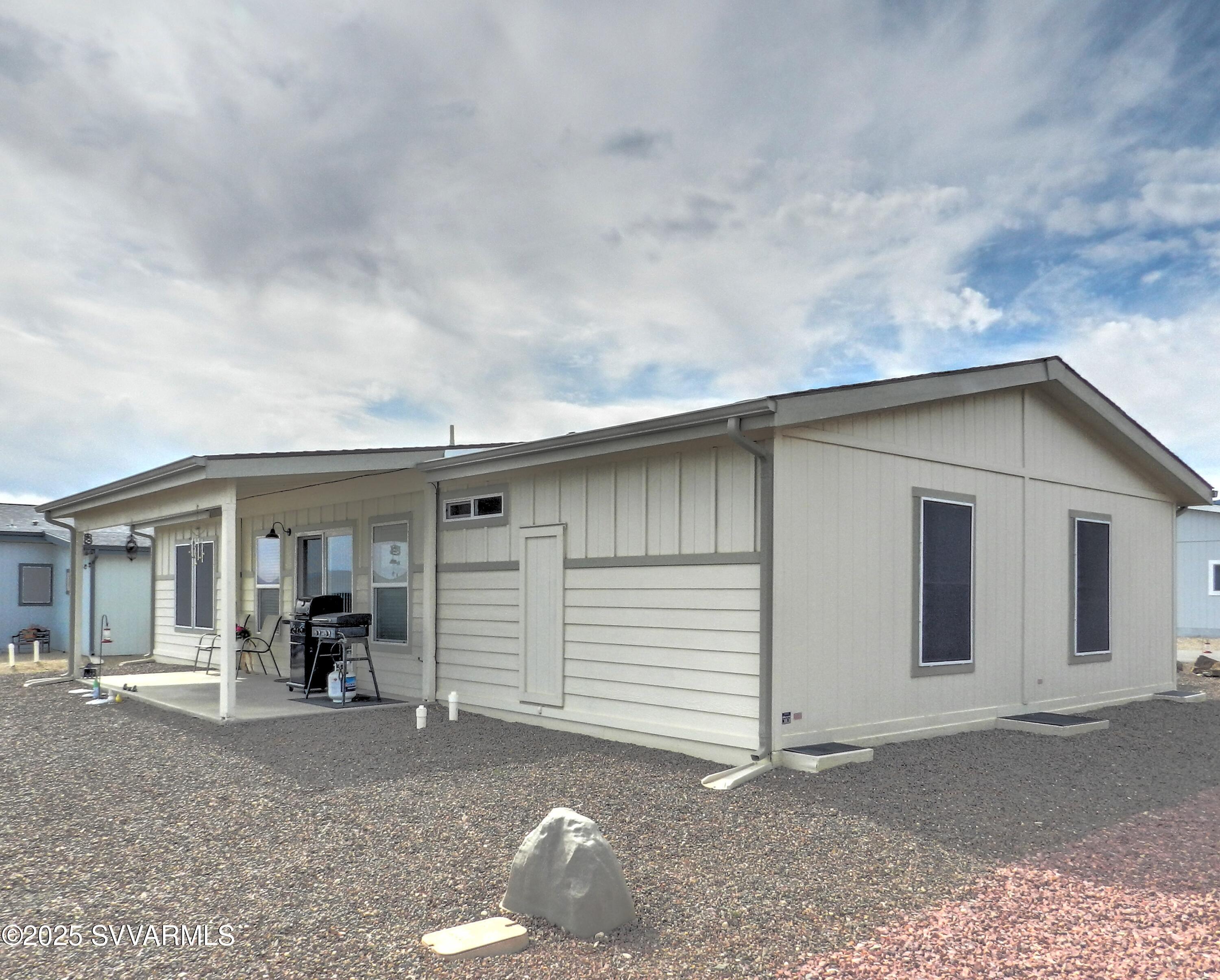 Property Photo: 1065 Crenshaw Ave AZ 86326