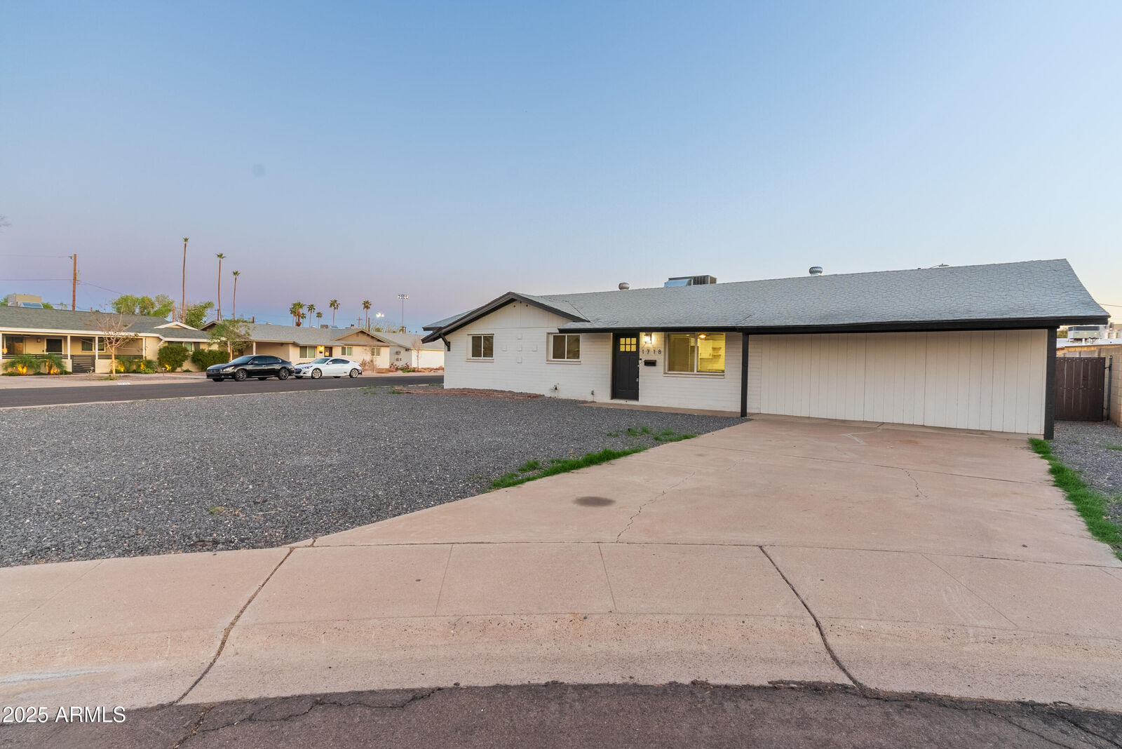 Property Photo:  1718 S Marilyn Ann Drive  AZ 85281 