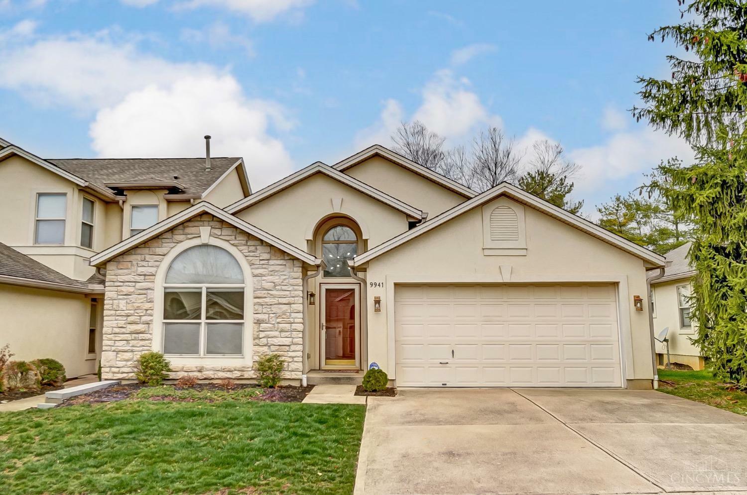 Property Photo: 9941 Hunters Ridge OH 45249