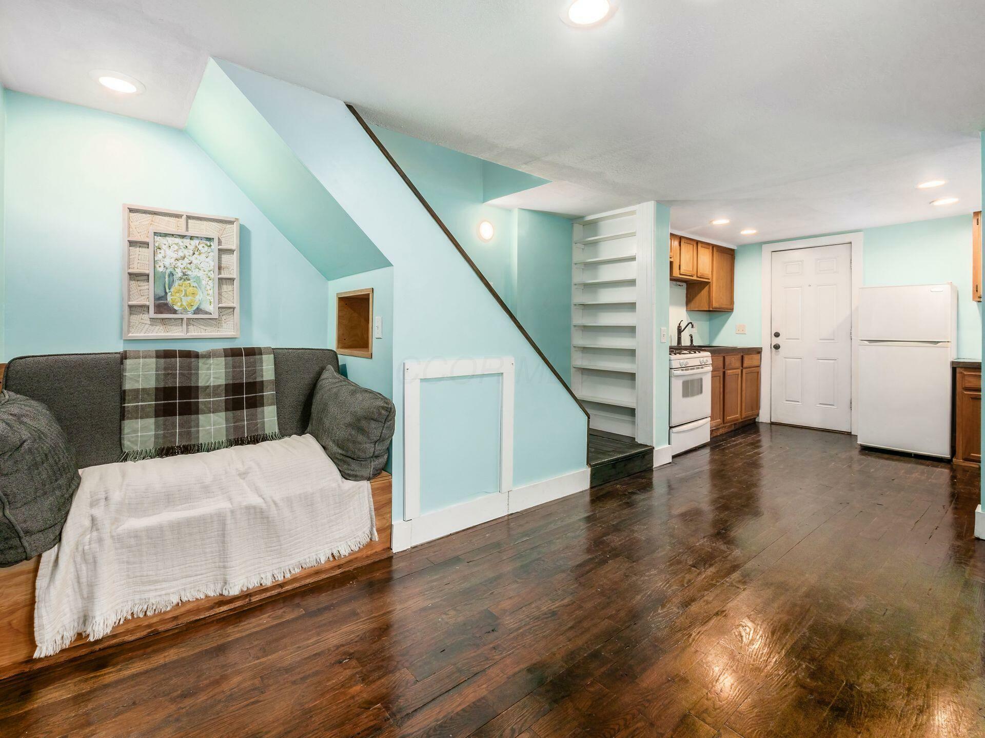 Property Photo:  24 N Princeton Avenue  OH 43222 