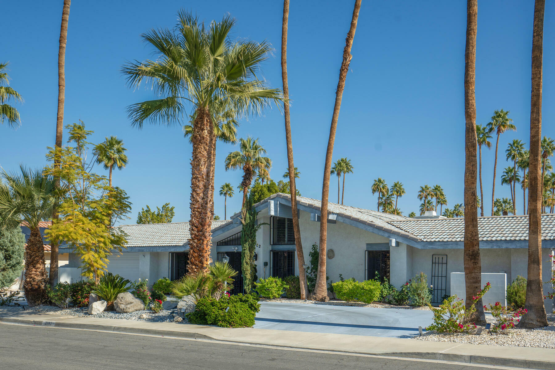2082 S Madrona Drive  Palm Springs CA 92264 photo