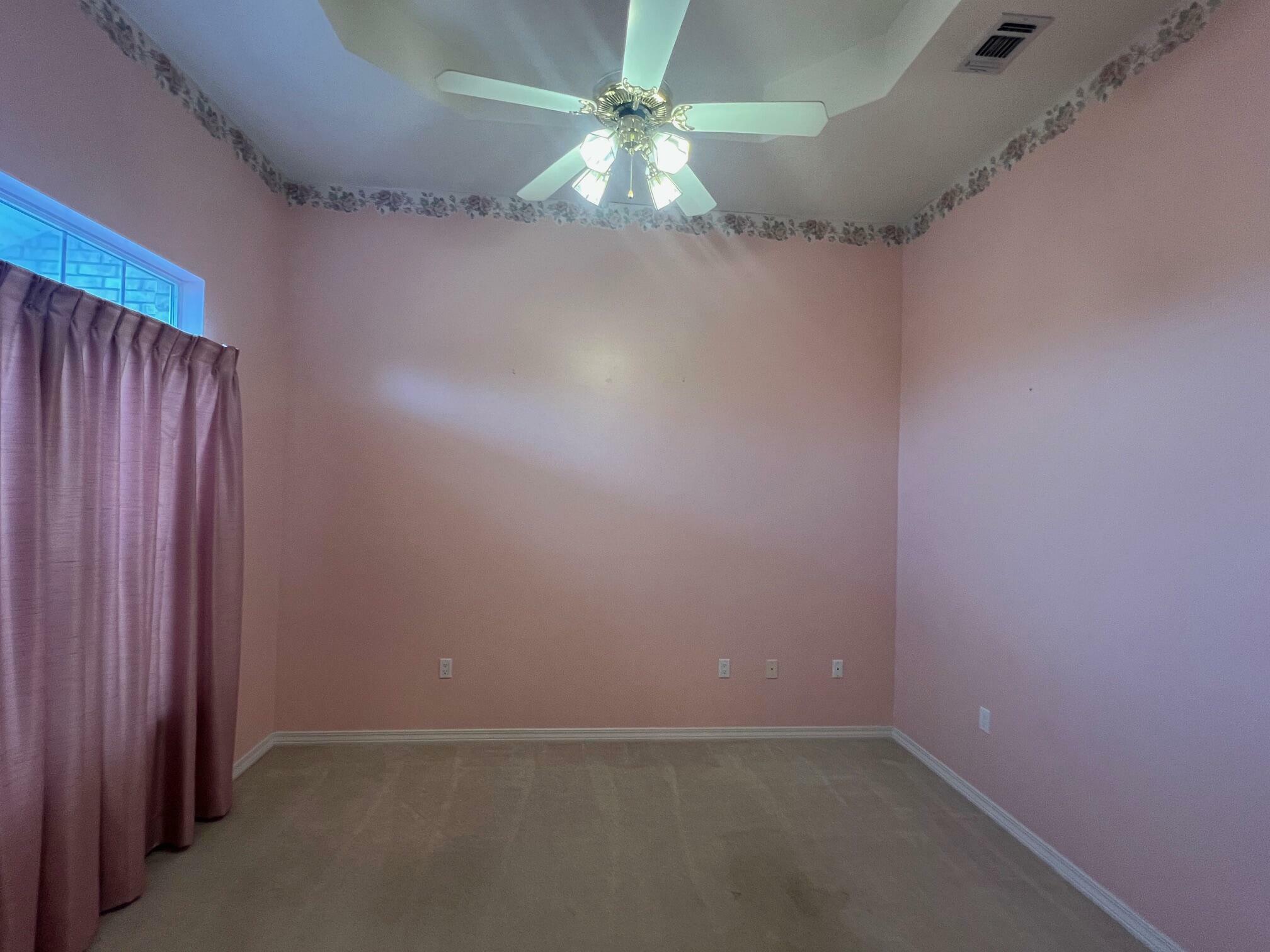 Property Photo: 2705 Michelle Court FL 32539