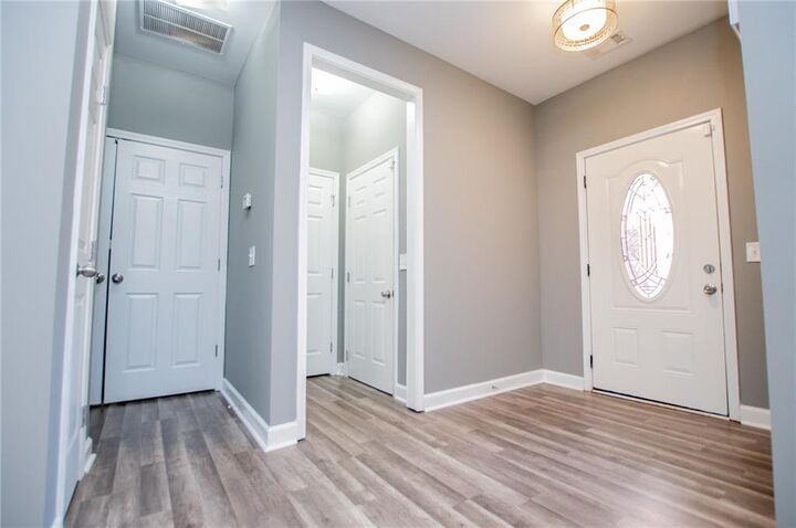 Property Photo:  207 Meadow Lake Drive  GA 30116 