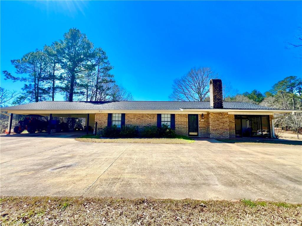 Property Photo:  250 Windmill Drive  LA 71342 
