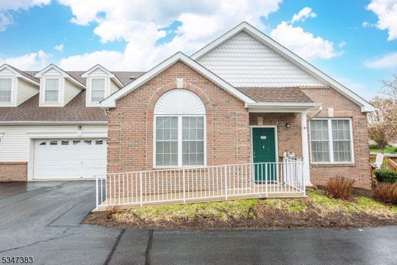 17 Suzanne Dr  Raritan Twp. NJ 08822 photo