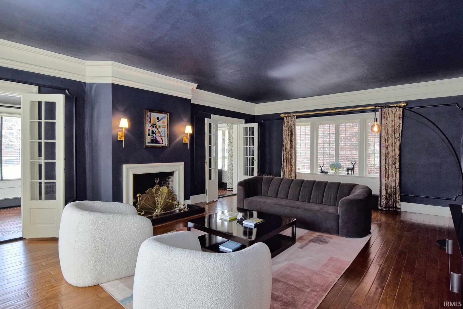 Property Photo: 100 Mulberry Street IN 47713