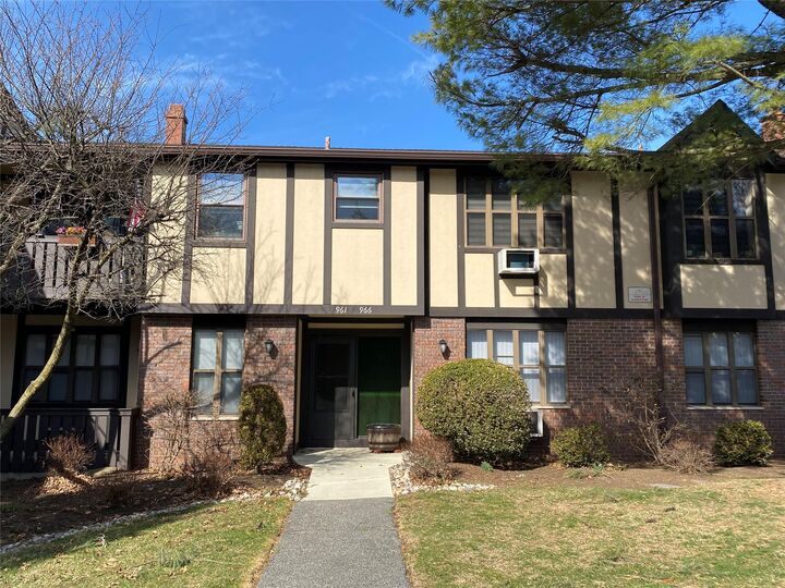 963 Sierra Vista Lane  Valley Cottage NY 10989 photo